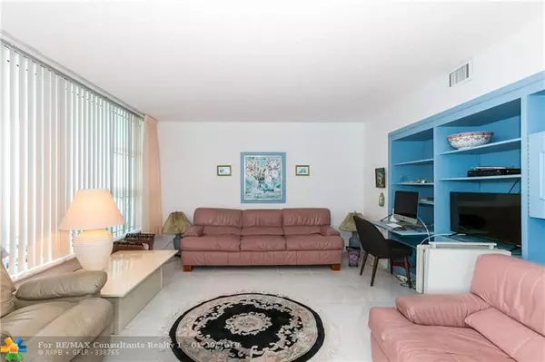 Lauderdale By The Sea, FL 33062,1620 S Ocean Blvd  #12A