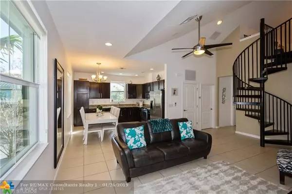 2906 Cascada Isles Way, Cooper City, FL 33024