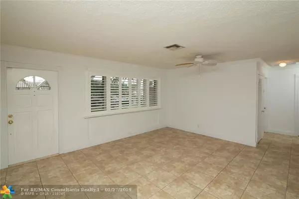 Deerfield Beach, FL 33441,912 SE 16th Ct