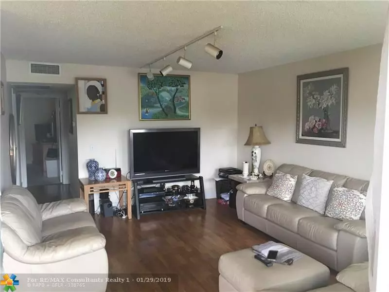 301 SW 135th Ave  #C107, Pembroke Pines, FL 33027