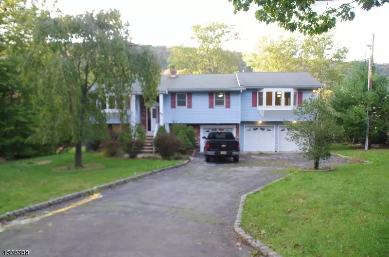86 GAISLER RD, Blairstown Twp., NJ 07825