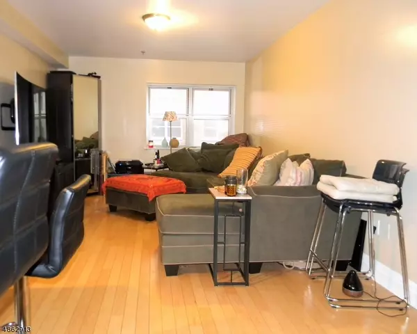 East Orange City, NJ 07018,70 S MUNN AVE UNIT 408 #408