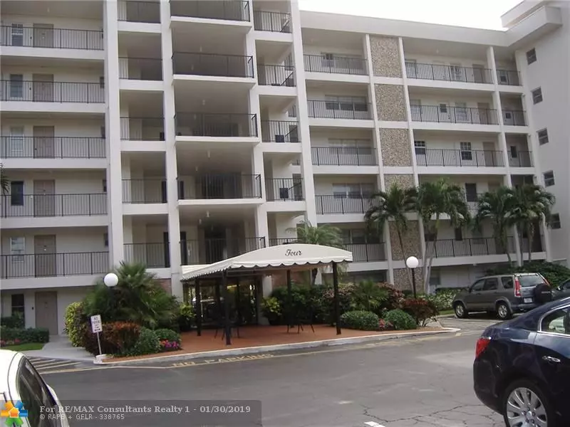 3000 N Palm Aire Dr  #404, Pompano Beach, FL 33069