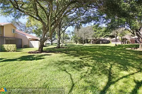 Boca Raton, FL 33428,22304 Thousand Pines Ln