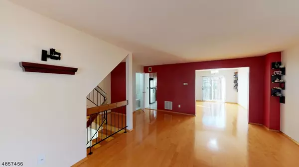 6905 HANA RD, Edison Twp., NJ 08817