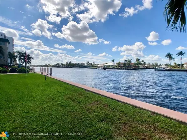 Pompano Beach, FL 33062,725 N Riverside Dr  #202