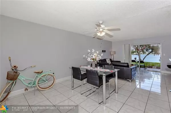 Lauderdale Lakes, FL 33309,3401 NW 44th St  #104