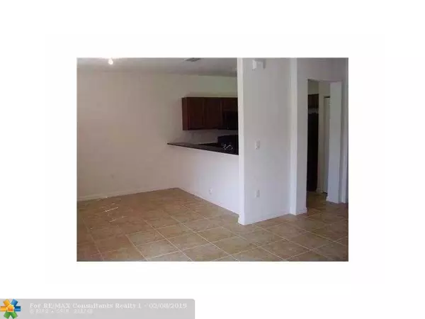 Doral, FL 33178,8899 NW 107th Ct  #211