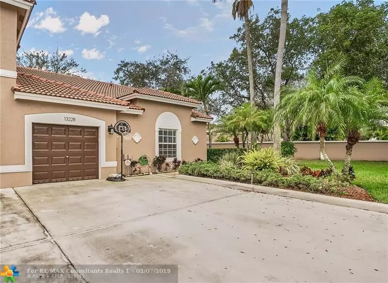 13228 NW 7th PL, Plantation, FL 33325