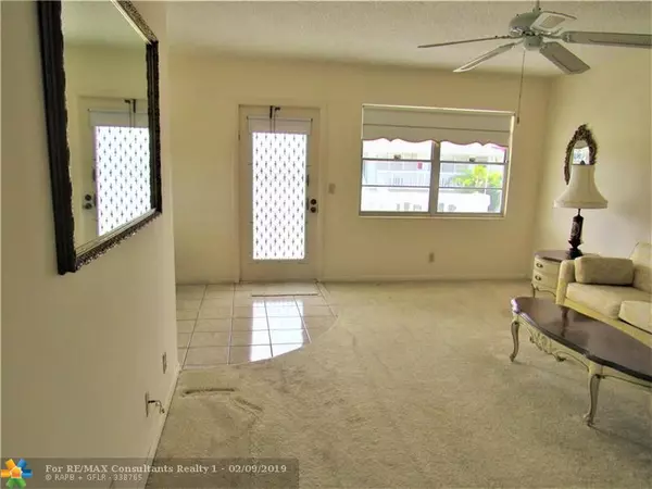 Deerfield Beach, FL 33442,256 Tilford L  #256