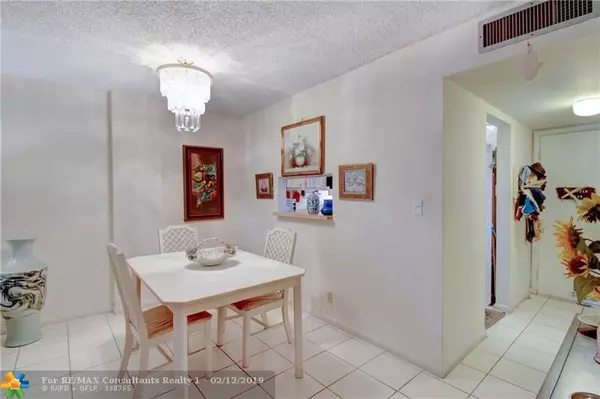 Lauderdale Lakes, FL 33313,3070 NW 48th Ter  #111