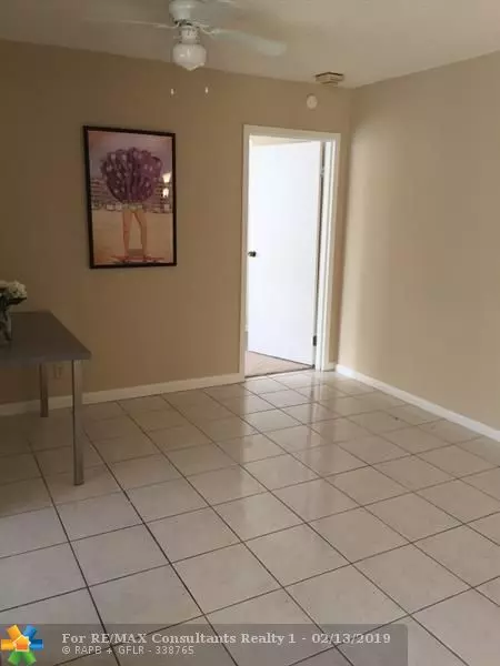 Sunny Isles Beach, FL 33160,16909 N Bay Rd  #1019