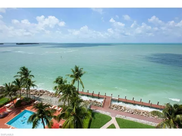 Marco Island, FL 34145,990 Cape Marco DR #807