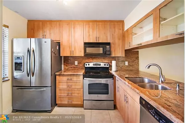 2704 Nassau Bnd #I2, Coconut Creek, FL 33066
