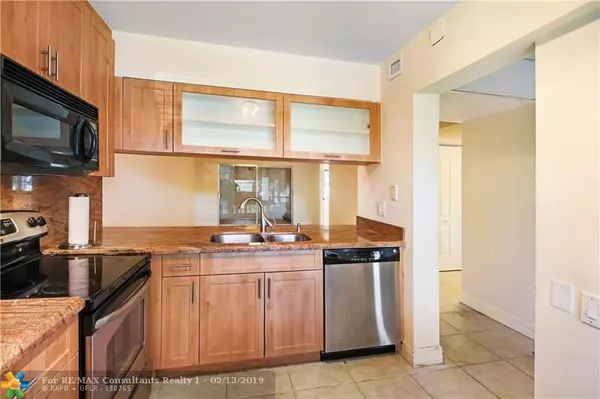 Coconut Creek, FL 33066,2704 Nassau Bnd  #I2