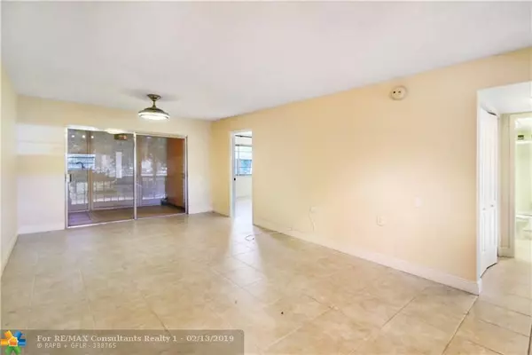 Coconut Creek, FL 33066,2704 Nassau Bnd  #I2