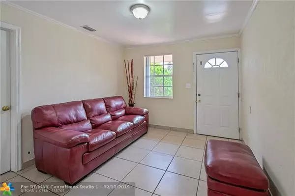 West Palm Beach, FL 33405,4002 Virginia Terrace