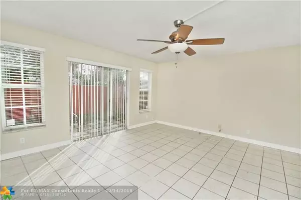 Fort Lauderdale, FL 33311,680 Tennis Club Dr  #108