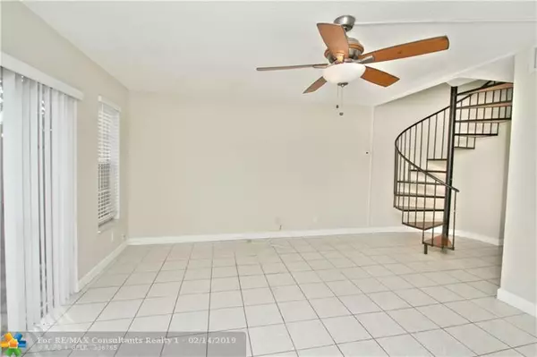 Fort Lauderdale, FL 33311,680 Tennis Club Dr  #108