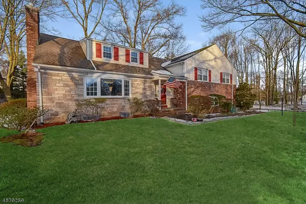 1035 SUMMIT AVE, Westfield Town, NJ 07090