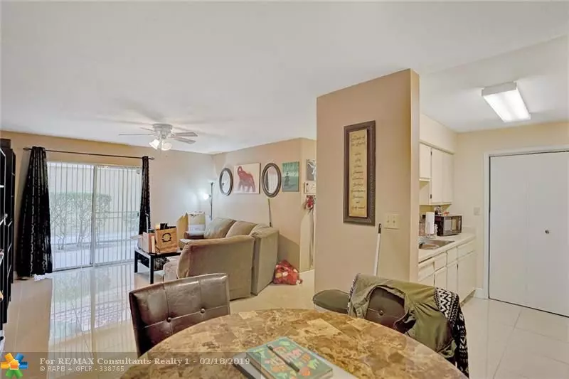 949 Riverside Dr  #414, Coral Springs, FL 33071