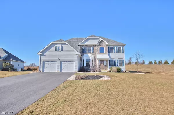 3935 White Barn Lane, Pennsylvania, NJ 18045