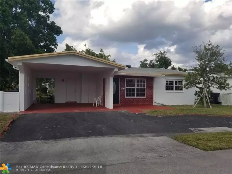 4761 NW 43rd St, Lauderdale Lakes, FL 33319