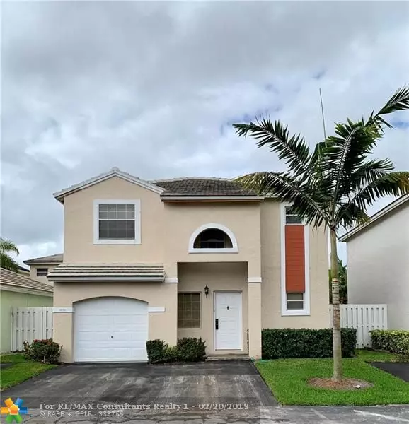 9858 NW 2nd St, Plantation, FL 33324