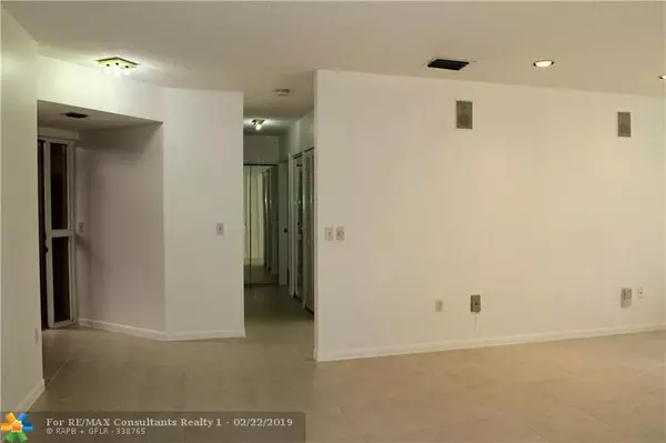 Boynton Beach, FL 33437,5171 Europa Dr  #D