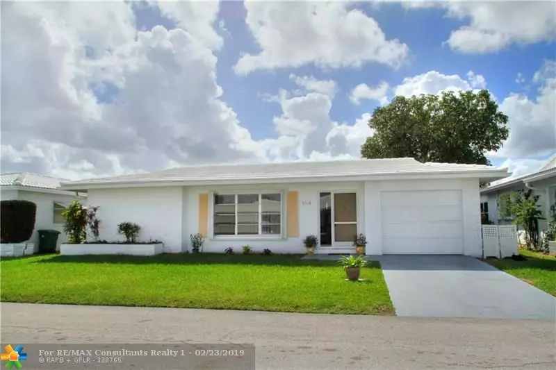 8518 NW 59th St, Tamarac, FL 33321