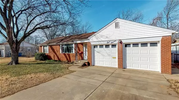 311 S Fox Drive, Midwest City, OK 73110