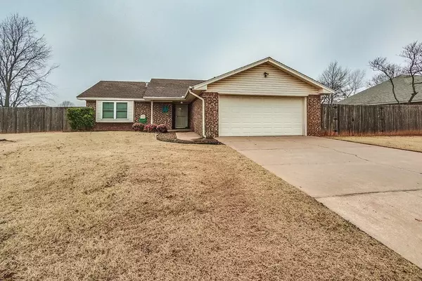 1417 Cherokee Circle, Blanchard, OK 73010