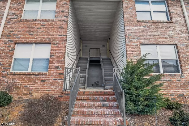 30 GRACIE RD, East Hanover Twp., NJ 07936