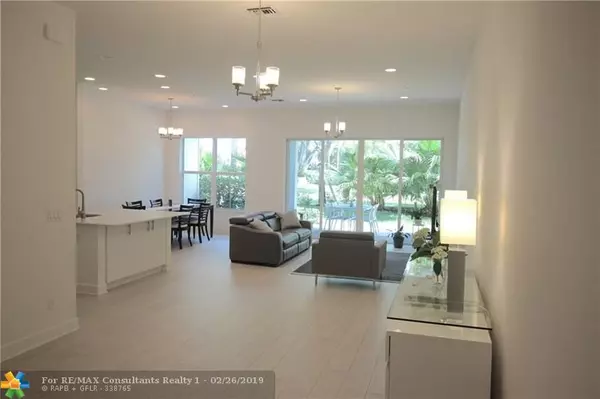 Boca Raton, FL 33433,23026 Clear Echo Drive  #9