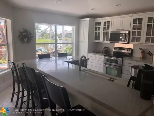 Boca Raton, FL 33498,18354 Coral Chase Dr