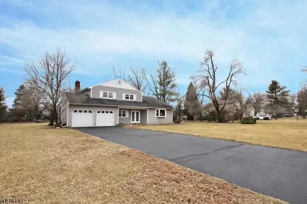 12 WOODMERE DR, Hillsborough Twp., NJ 08844