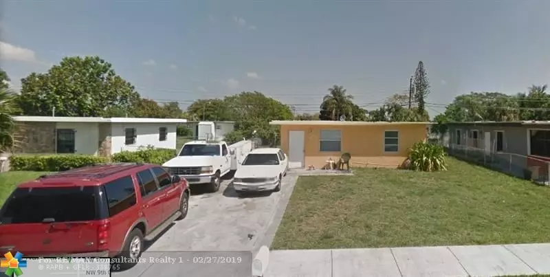 2631 NW 7th St, Pompano Beach, FL 33069