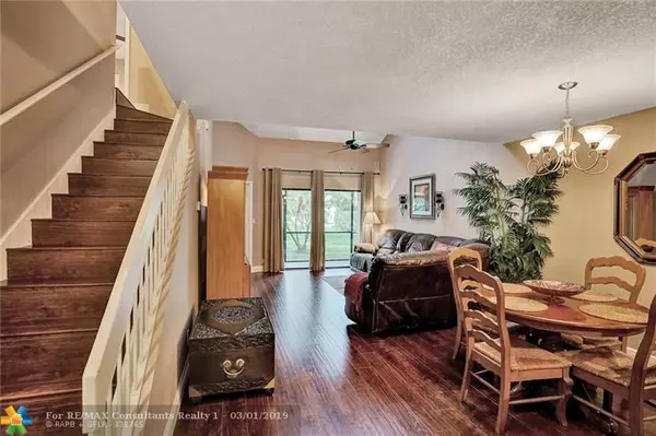 Coral Springs, FL 33071,1629 Cypress Pointe Dr  #4-1