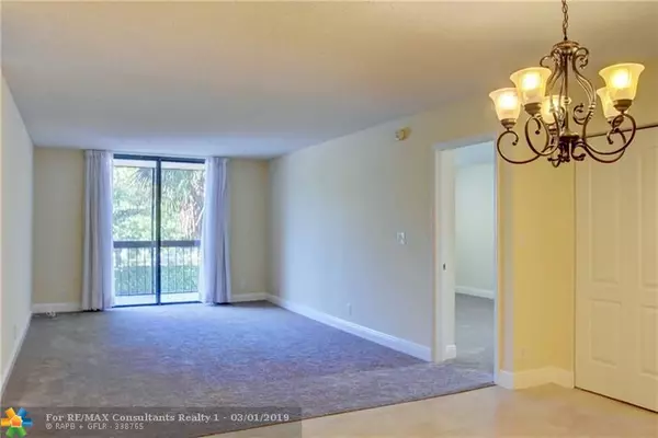 Deerfield Beach, FL 33441,737 SE 1 way  #202