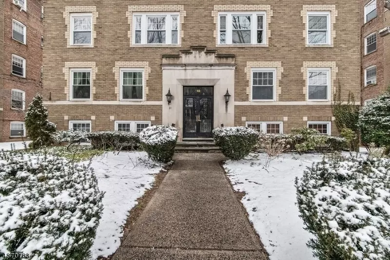 Bloomfield Twp., NJ 07003,49 PARK AVE UNIT 6 #6