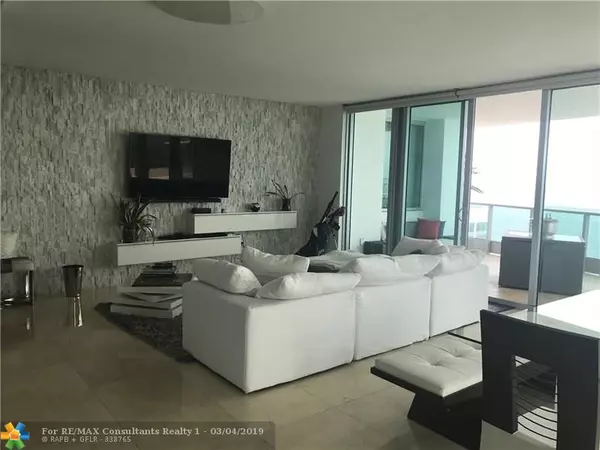 Miami, FL 33131,1331 BRICKELL BAY DR  #911