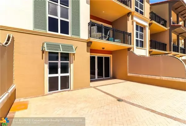 Lauderdale By The Sea, FL 33308,4444 El Mar Dr  #3202