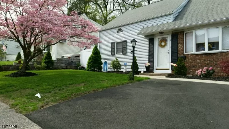 15 KENWOOD RD, Hawthorne Boro, NJ 07506