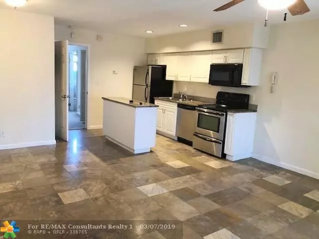 Fort Lauderdale, FL 33304,758 NE 13th Ct  #4