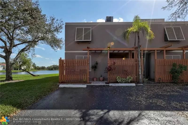 11228 NW 14th Ct, Pembroke Pines, FL 33026