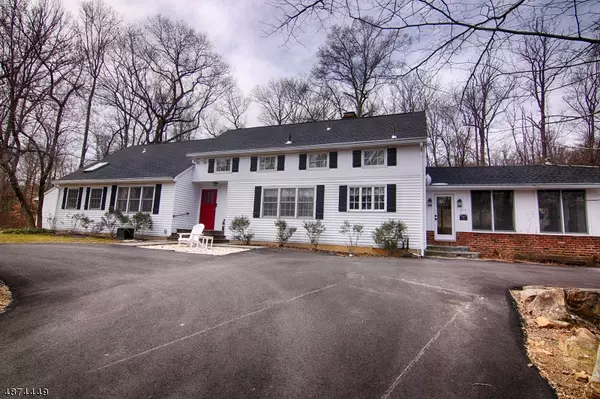 66 CHILDSWORTH AVE EXT, Bernardsville Boro, NJ 07924