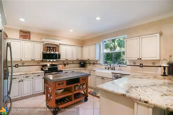 Weston, FL 33327,2393 Pheasant Ln