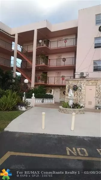 2851 Somerset Dr  #410, Lauderdale Lakes, FL 33311