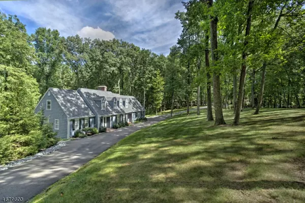 10 GREEN HILLS RD, Mendham Twp., NJ 07945