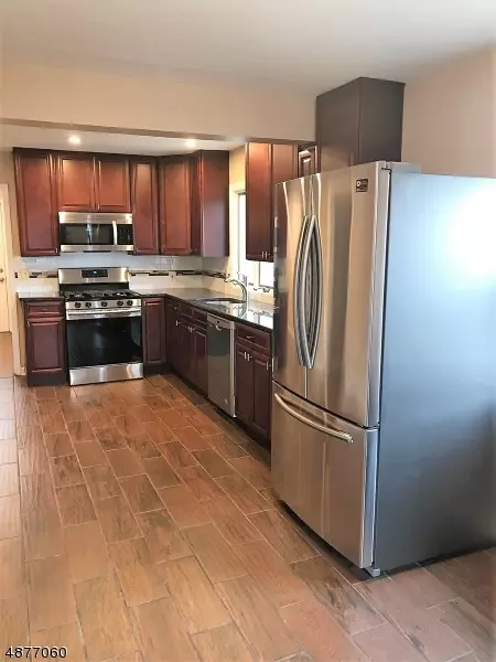 125 LINDEN AVE, Bound Brook Boro, NJ 08805